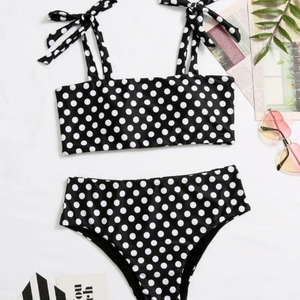 👙 NWT Polka Dot Bikini 👙